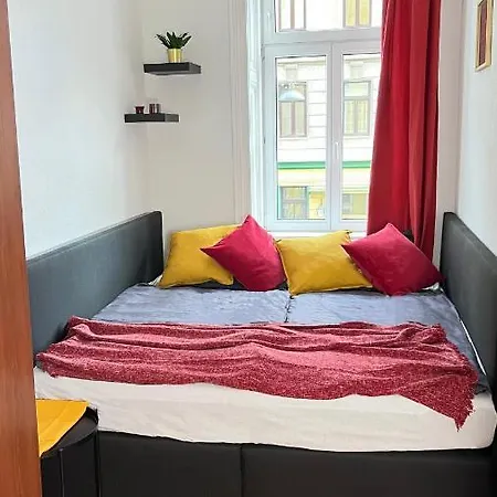 Апартаменти Heart Of Vienna City For 4-6