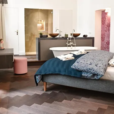 Viennese History Apartment