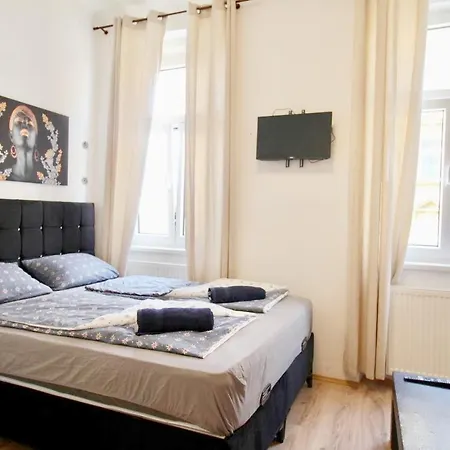 Family Apartment Mz27