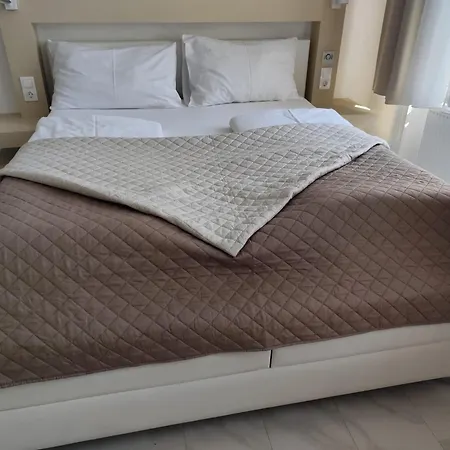 Ch-Hotel Luka
