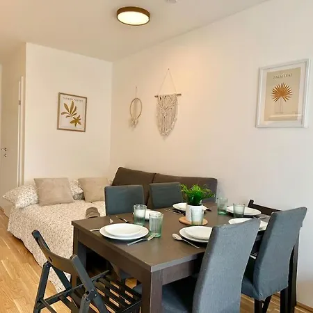 Modern Danube Apartment With Balcony