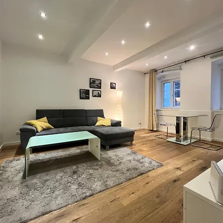 Rema Apartments 1070