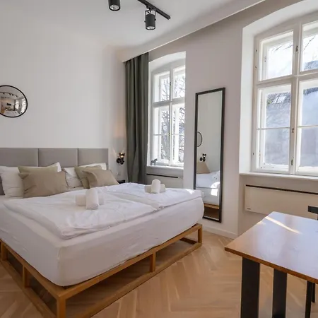 Josef'S Home I Werkraum Studio I Uno-City
