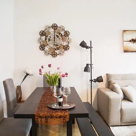 Urban Flats Vienna Danube Apartment