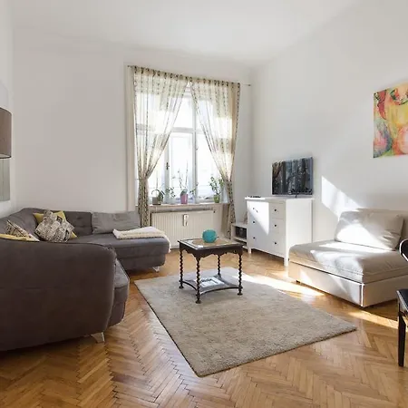 Nomio'S City Apartment