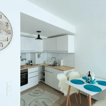 Sissy Apartment - Self Check-In