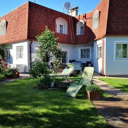 Christl - Apartment Mit Garten Und Pool Zur Mitbenutzung