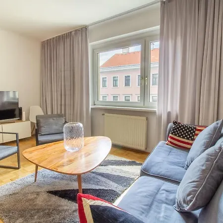 Naschmarkt Premium Apartment in Your Vienna