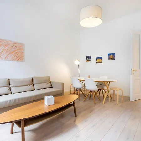 Modernes Apartment Im Charmanten Cottage Viertel