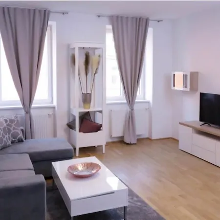 Elegante Unterkunft L Bg7