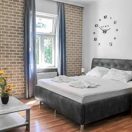 Cozy 2BR Apartment in Vienna Simmering