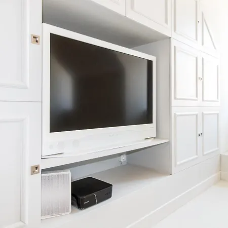 Ferienwohnung Modern, Minimalist Flat In Vienna