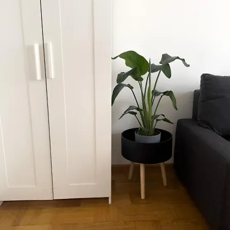 Ferienwohnung Sunny Studio Near Central Station
