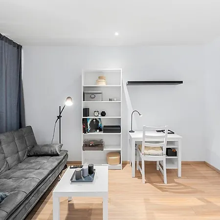 Vibestudio 301 - Central - Ac - Near Parking