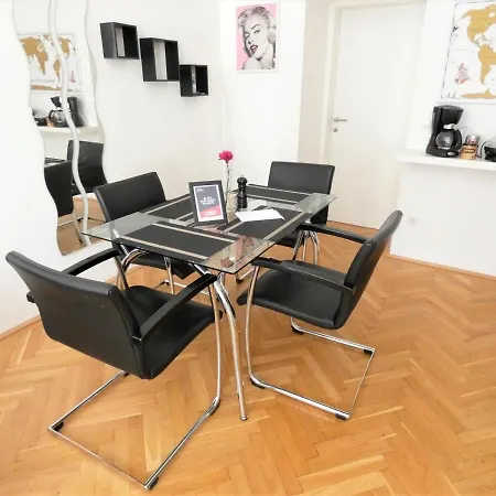 Msq Belvedere Apartment
