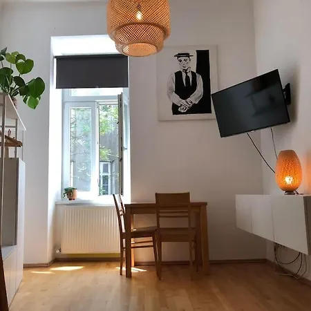 Neues, Gemuetliches Studio Im Zentrum In Ruhelage