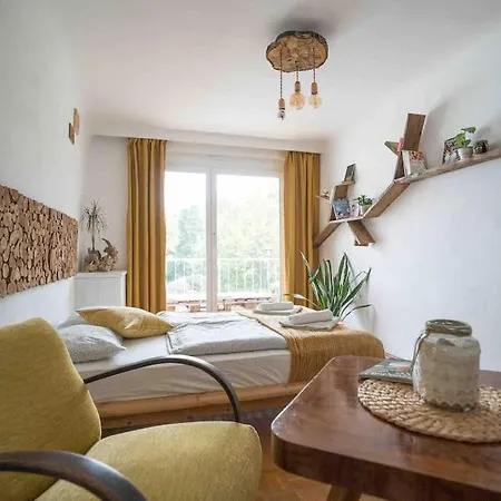 Cozy And Stylish Apartment Near Schoenbrunn Castle