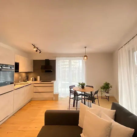 2-Room Apartment 150M To Metro