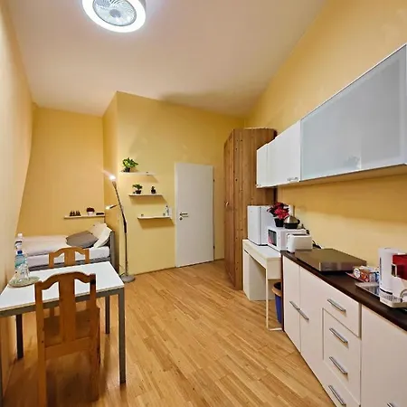 Lucky Star Of Vienna Apartment