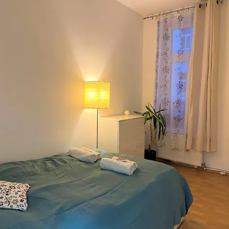 Apartmán Cosy & Quiet In 17Th District