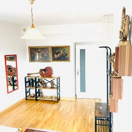 Room In City Center Near U6,U3 And Westbahnhof