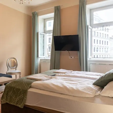 Spacy 2Br Apt. Ideal For Longstays