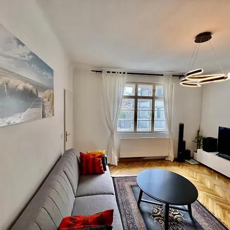 Schone Wohnung In Wien Zentrum Josefstadt
