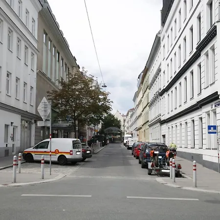 Vienna Gold Apartments - Contactless Check In