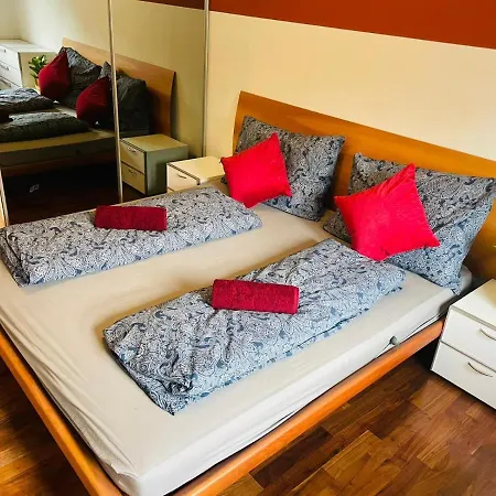 Super Deluxe Apartment - Near U6, U3 In City Center