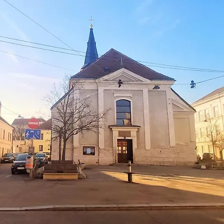 Gemuetliche Zweiraumwohnung In Ruhelage