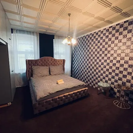 Jupiter Apartment