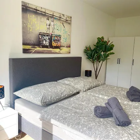 90 M2 Stylish & Modern Apartment With Netflix