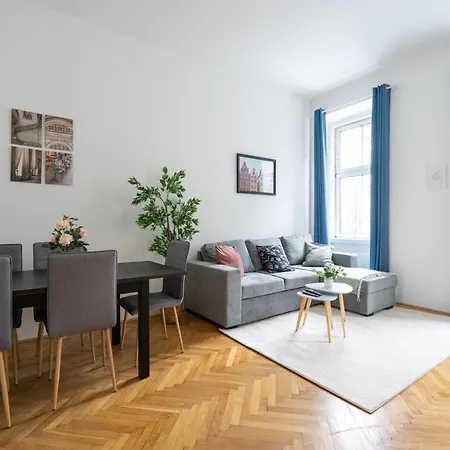 Central Two Bedroom Apartment