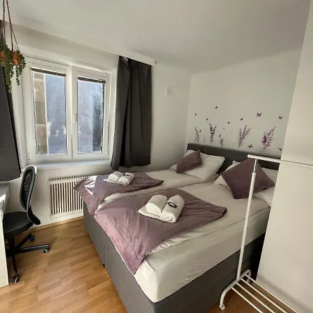 *Luxurious And Spacious Family Apartment*