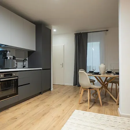 Central 2-Room Apartment With A Terrace