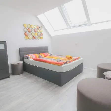Private Triple Bedroom In Shared Apartment Dw171-4