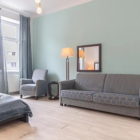 Inviting 2Br Apartment Centrally Located