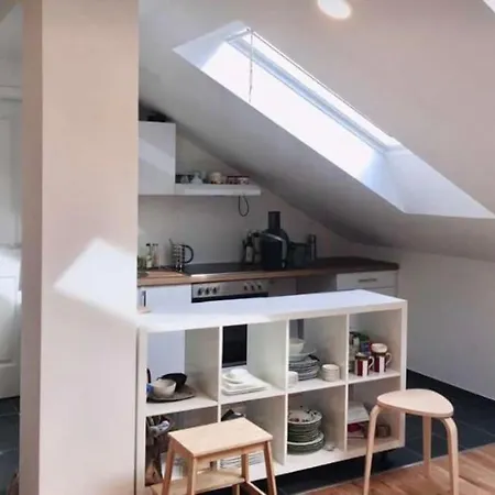 Sonnige Und Ruhige Wohnung Fur Entspanntes Reisen