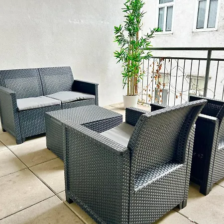 100M2 Flat With Balcony Near Mariahilferstrasse - Free Parking Apartment