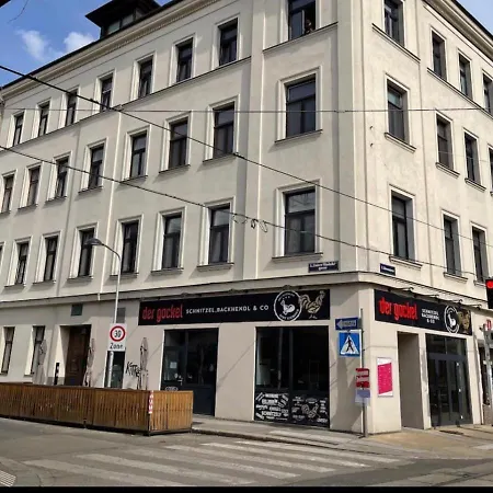 Klimatisiertes Dachgeschoss City Apartment In Zentrum Wiens