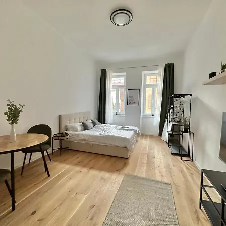 Feelhome-Margareten-2 Gaste-Wifi-Smarttv