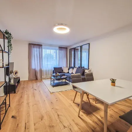 Feelhome - Design Apartment - Kitchen - Kingbed - Smart Tv