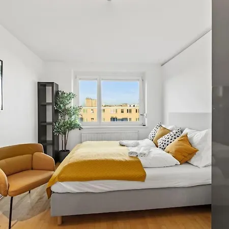 Stylish Apartment I 70Qm2 I Close To The U6 Subway