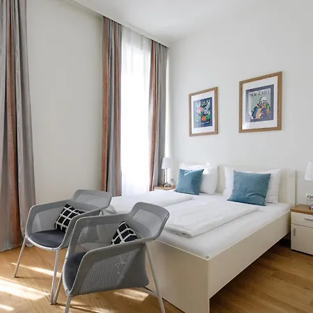 Riess City Rooms - Self Check-In