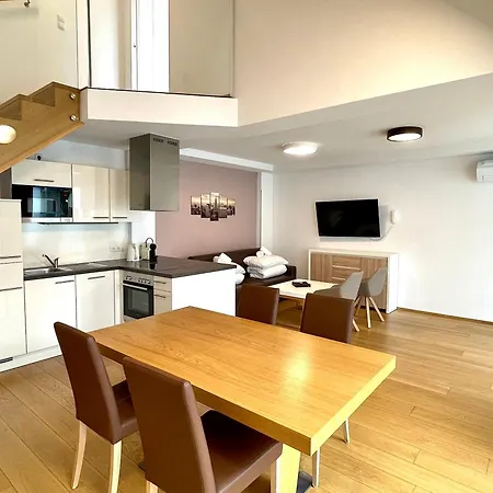 Apartments4You