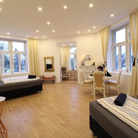 Disc Cozy Rooms In Liesing