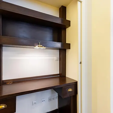 Luxury 2 bedroom apartment with king-size beds