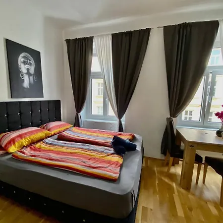 Deluxe Studio In Josefstaedter Strasse Area Apartment