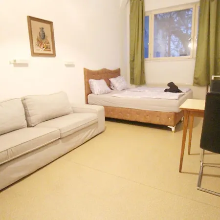 Triple Room In Hutteldorfer Strasse Area