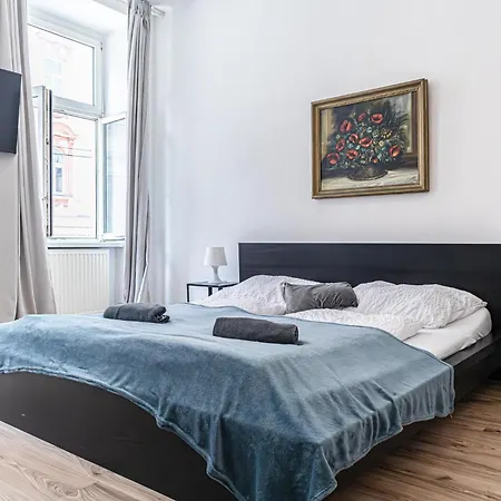 Budget Apartments Well Connected To The Whole City